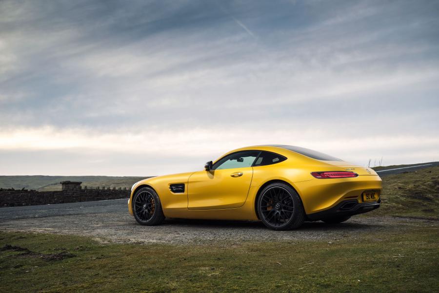  Mercedes-AMG GT S 2015 года  (UK) (фото 11 из 30)